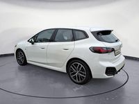 Gebraucht BMW 220 Active Tourer M Sport 156 PS (114 kW) 2023 Weiß Van / Kleinbus