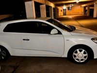 Gebraucht Kia Ceed 116 PS (85 kW) 2008 Weiß Kleinwagen