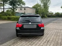 Gebraucht BMW 330 245 PS (180 kW) 2011 Schwarz Kombi