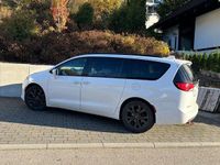 Gebraucht Chrysler Pacifica 287 PS (211 kW) 2018 Weiß Van / Kleinbus