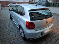 Gebraucht VW Polo 90 PS (66 kW) 2017 Silber Kleinwagen