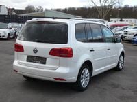 Gebraucht VW Touran 140 PS (102 kW) 2014 Weiß Van / Kleinbus