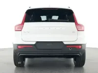 Gebraucht Volvo XC40 Plus 197 PS (144 kW) 2025 Weiß SUV