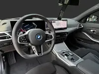 Gebraucht BMW 330e M Sport 292 PS (214 kW) 2025 Weiss Limousine