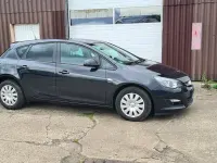 Gebraucht Opel Astra Energy 140 PS (102 kW) 2014 Schwarz Limousine