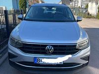 Gebraucht VW Tiguan R-line 190 PS (139 kW) 2022 Silber SUV