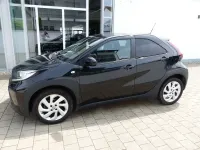 Gebraucht Toyota Aygo X Play 72 PS (52 kW) 2023 Schwarz SUV