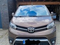 Gebraucht Toyota Proace 177 PS (130 kW) 2018 Braun Van / Kleinbus