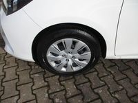 Gebraucht Toyota Yaris 69 PS (50 kW) 2014 Weiß Kleinwagen