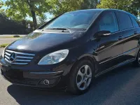 Używany Mercedes B200 140 KM (102 kW) 2005 Czarny Minivan