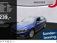 Gebraucht VW Passat R-line 150 PS (110 kW) 2023 Blau Kombi
