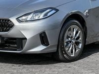 Neu BMW 120 156 PS (114 kW) 2026 Grau Kleinwagen