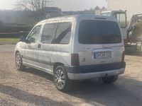 Gebraucht Peugeot Partner 109 PS (80 kW) 2003 Silber Van / Kleinbus