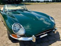 Begagnad Jaguar E-Type 360 HK (264 kW) 1962 Grön Cab