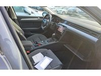 Gebraucht VW Passat Business 150 PS (110 kW) 2023 Mondsteingrau Kombi