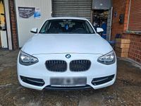 Gebraucht BMW 114 Sport Line 110 PS (80 kW) 2013 Weiß Kleinwagen