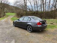 Gebraucht BMW 318 143 PS (105 kW) 2007 Grau Limousine