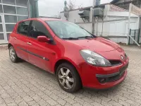 Gebraucht Renault Clio III 86 PS (63 kW) 2006 Rot Kleinwagen