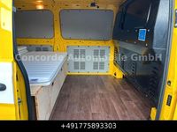 Gebraucht Mercedes Vito 95 PS (69 kW) 2011 Verkehrsgelb "89" Van