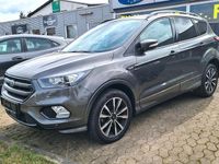 Gebraucht Ford Kuga ST-Line 150 PS (110 kW) 2019 Grau SUV