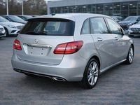 Gebraucht Mercedes B220 177 PS (130 kW) 2015 Silber Kleinwagen