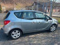 Gebraucht Opel Meriva 101 PS (74 kW) 2011 Silber Van / Kleinbus