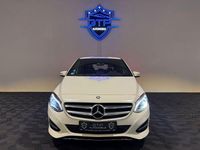 Gebraucht Mercedes B250 211 PS (155 kW) 2016 Weiß Van / Kleinbus