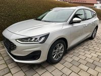Gebraucht Ford Focus Titanium X 120 PS (88 kW) 2022 Silber Limousine
