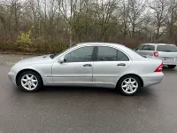 Gebraucht Mercedes C180 Classic 143 PS (105 kW) 2002 Silber Limousine