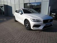 Gebraucht Volvo V60 Core 163 PS (119 kW) 2024 Crystal white pearl Kombi
