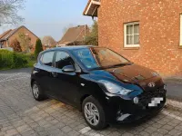 Gebraucht Hyundai i10 Select 67 PS (49 kW) 2020 Schwarz Kleinwagen