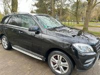 Gebraucht Mercedes ML250 204 PS (150 kW) 2012 Schwarz SUV