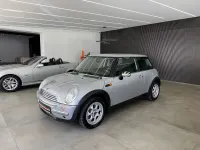 Usado Mini ONE Pepper 90 HP (66 kW) 2003 Prateado Citadino