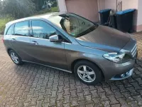 Gebraucht Mercedes B180 122 PS (89 kW) 2013 Grau Van / Kleinbus