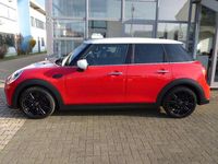 Gebraucht Mini Cooper Classic 136 PS (100 kW) 2023 Chili red Kleinwagen