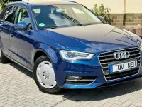 Gebraucht Audi A3 Attraction 105 PS (77 kW) 2013 Blau Limousine
