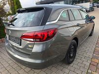 Gebraucht Opel Astra Dynamic 125 PS (91 kW) 2017 Grau Kombi
