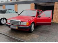 Gebraucht Mercedes 190 132 PS (97 kW) 1989 Rot Limousine