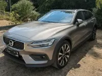 Gebraucht Volvo V60 CC Pro 190 PS (139 kW) 2019 Grau Kombi