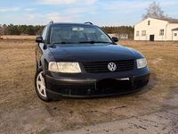 Gebraucht VW Passat 116 PS (85 kW) 2001 Schwarz Kombi