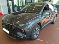 Gebraucht Hyundai Tucson Trend 265 PS (194 kW) 2023 Silber / grau SUV