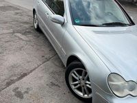 Gebraucht Mercedes C220 143 PS (105 kW) 2002 Grau Limousine