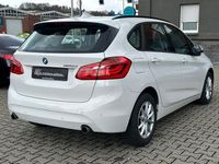 Gebraucht BMW 220 Active Tourer Basis 190 PS (139 kW) 2015 Weiß Van / Kleinbus