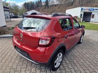 Gebraucht Dacia Sandero Stepway Ambiance 90 PS (66 kW) 2014 Feuerrot Kleinwagen