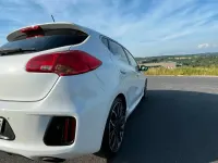 Gebraucht Kia Ceed GT-Track 204 PS (150 kW) 2014 Weiß Kleinwagen
