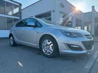Gebraucht Opel Astra 140 PS (102 kW) 2013 Silber Limousine