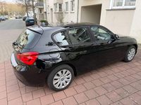 Gebraucht BMW 118 Advantage 136 PS (100 kW) 2018 Schwarz Kleinwagen