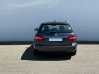 Gebraucht Mercedes E200 Avantgarde 136 PS (100 kW) 2011 Grau Kombi