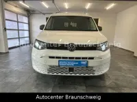 Second-hand VW Caddy 102 CP (75 kW) 2023 Alb Monovolum