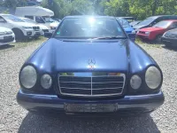 Gebraucht Mercedes E230 Elegance 150 PS (110 kW) 1996 Blau Limousine